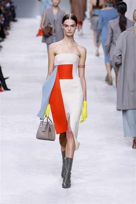 fendi sfilata ss 19|fendi spring fashion.